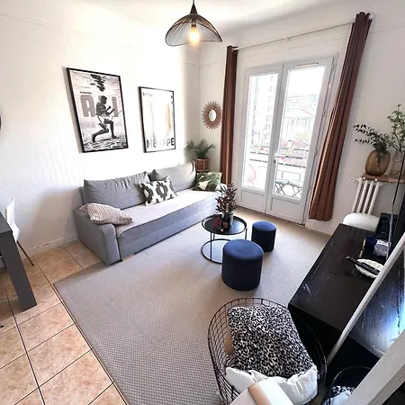 Apartmán Avec Balcon, 5 Min Du Metro 1-6, Nation, Disneyland, Zoo, Bois De Vincennes
