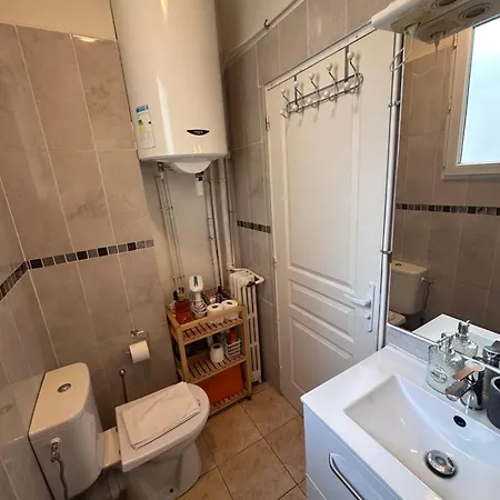 Apartmán Avec Balcon, 5 Min Du Metro 1-6, Nation, Disneyland, Zoo, Bois De Vincennes